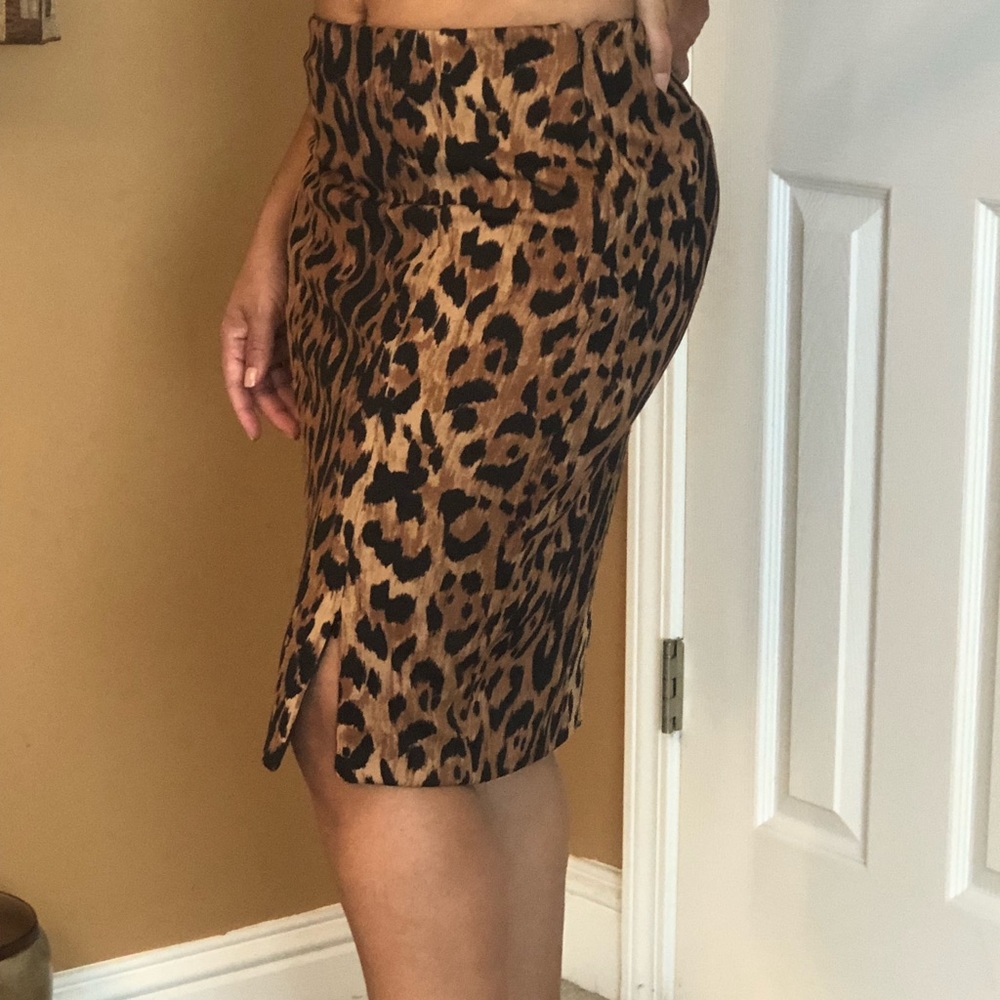 Limited Leopard Print Bodycon Skirt